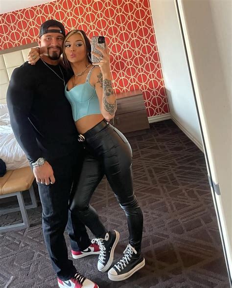 who is bron breakker dating|Cora Jade Shares Latest Date Night Photo With Bron。